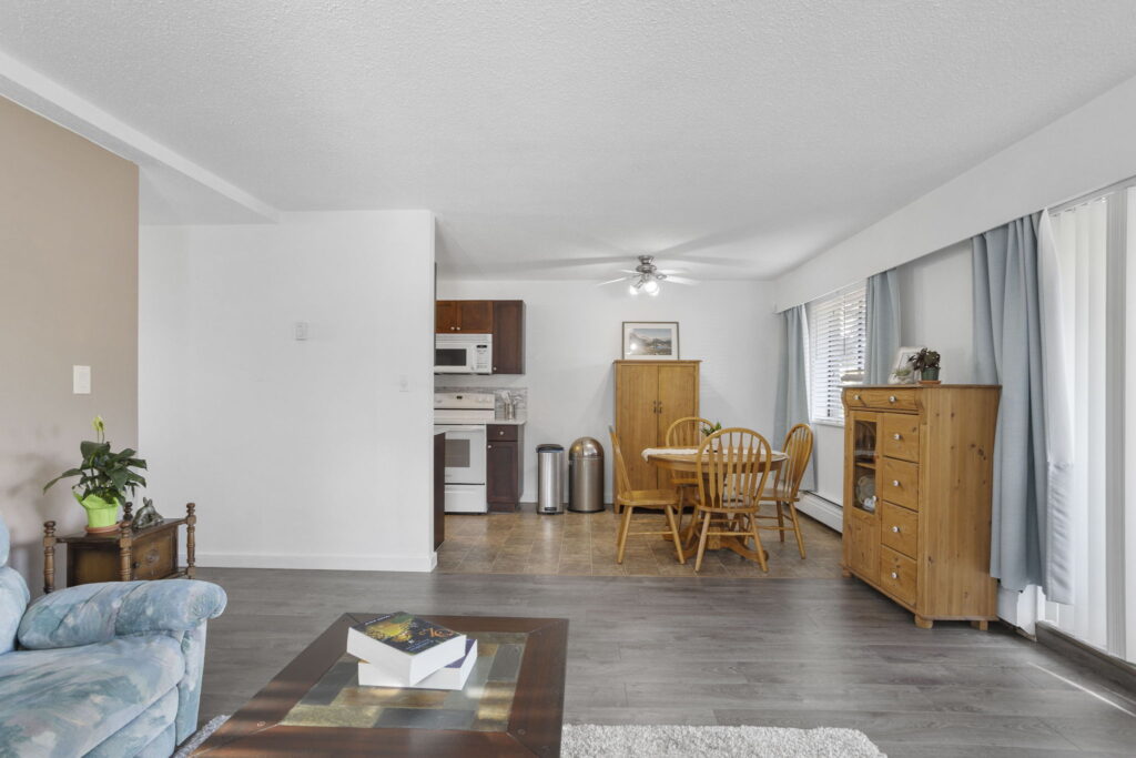 10-web-or-mls-Photo-10