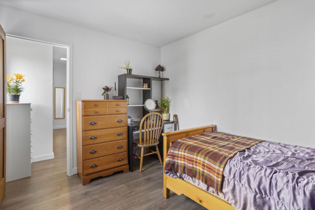 25-web-or-mls-Photo-25