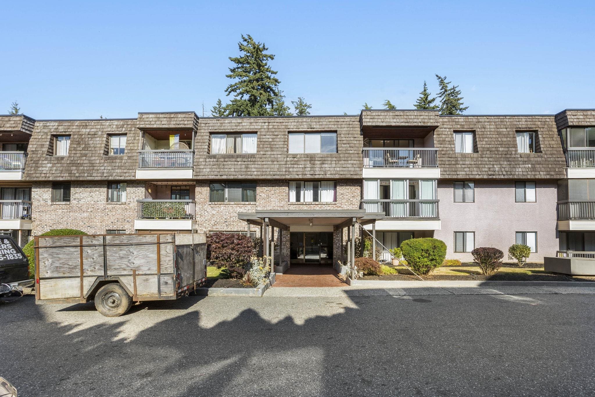 For Sale: 116 32175 Old Yale Road, Abbotsford, BC