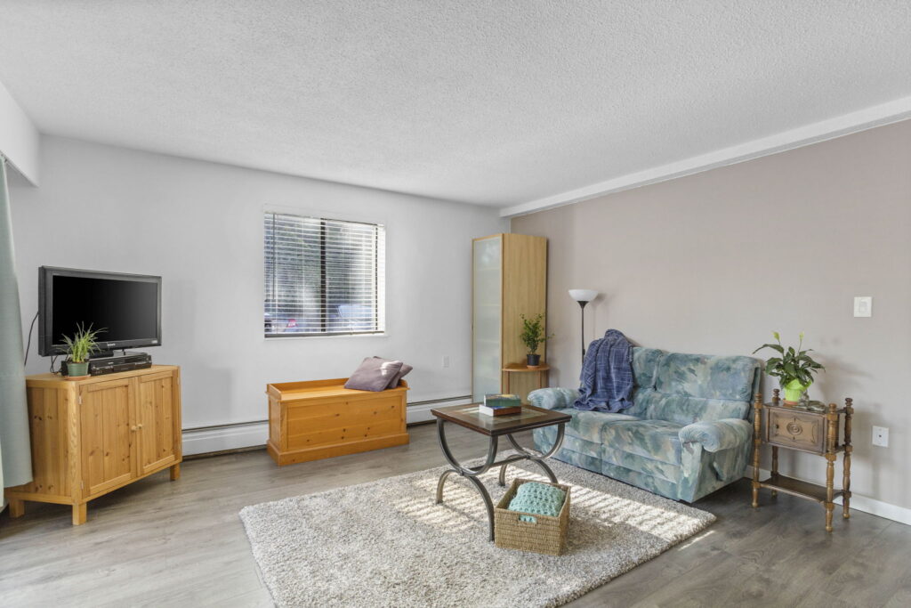 6-web-or-mls-Photo-6