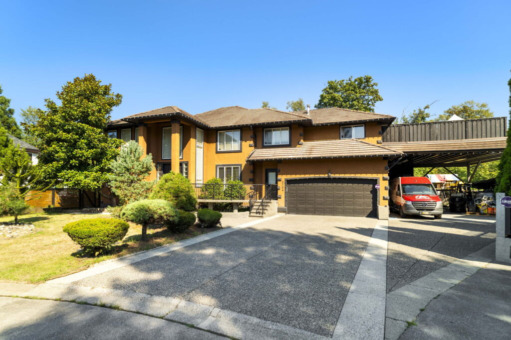 1-web-or-mls-Photo-1