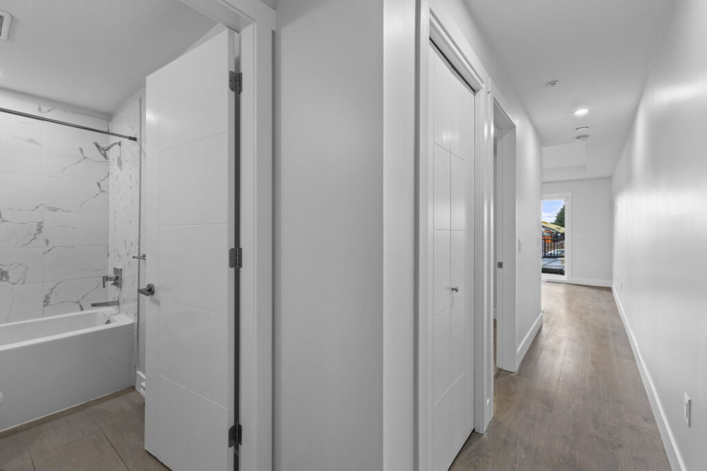 17-web-or-mls-Photo-17 (2)