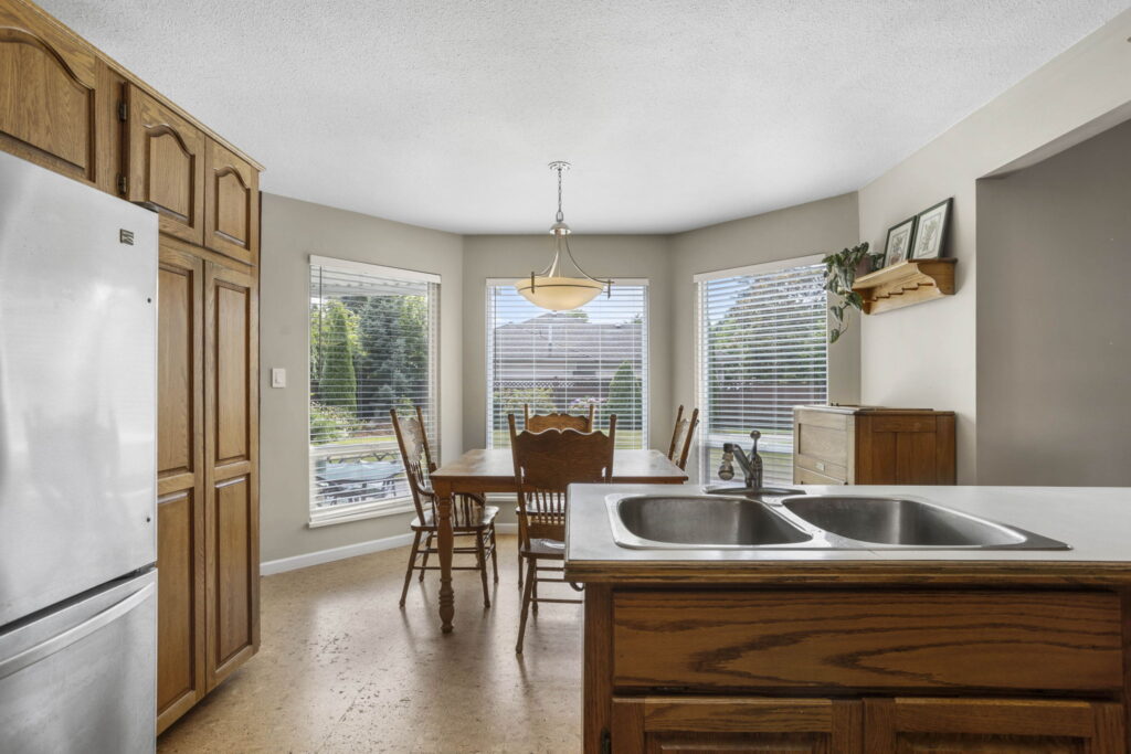 17-web-or-mls-Photo-17 (4)