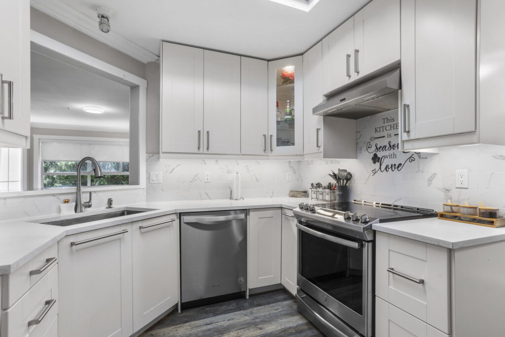 23-web-or-mls-Photo-23 (2)