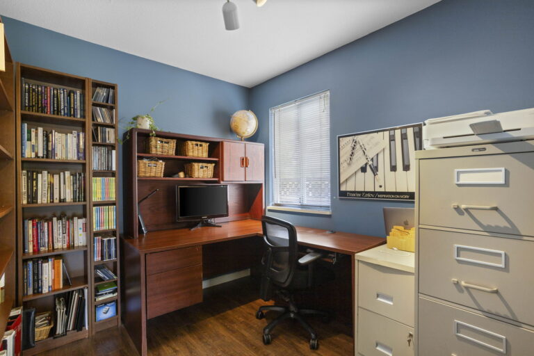 24-web-or-mls-Photo-24 (3)