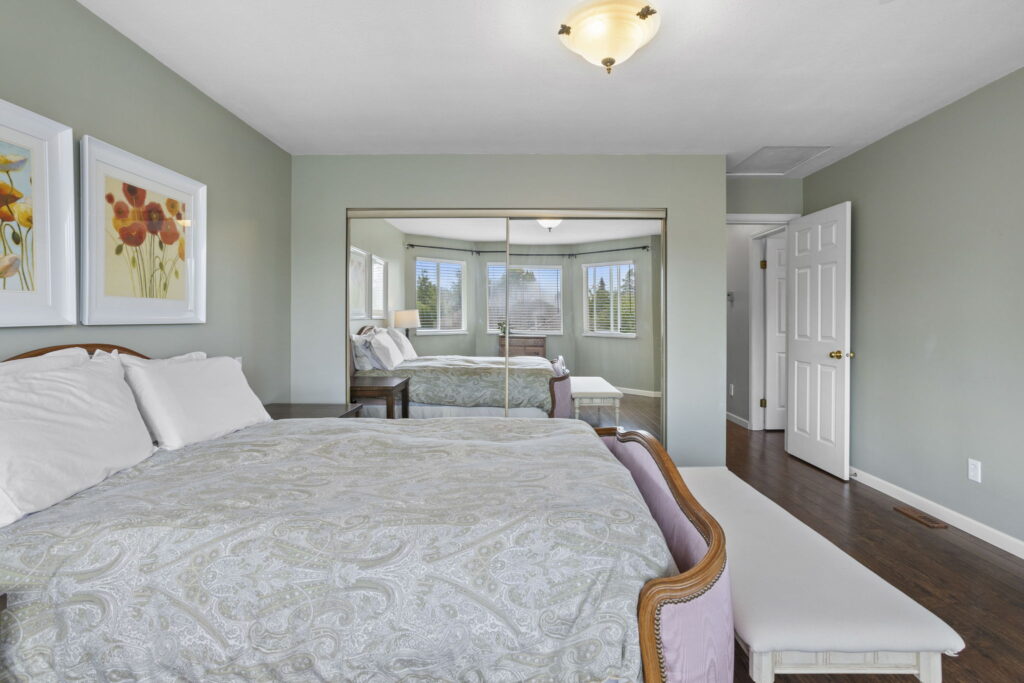 29-web-or-mls-Photo-29 (2)