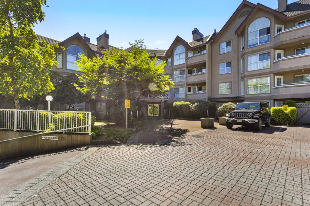 3-web-or-mls-Photo-3 (2)