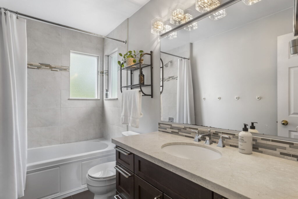 33-web-or-mls-Photo-33 (1)