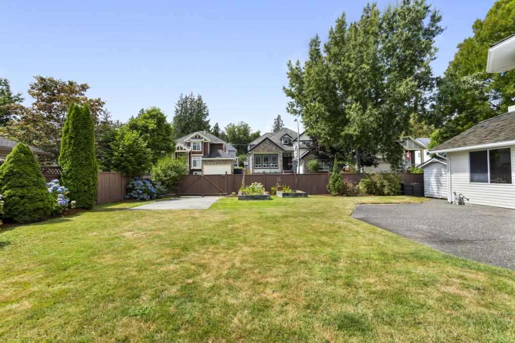 41-web-or-mls-Photo-41 (1)