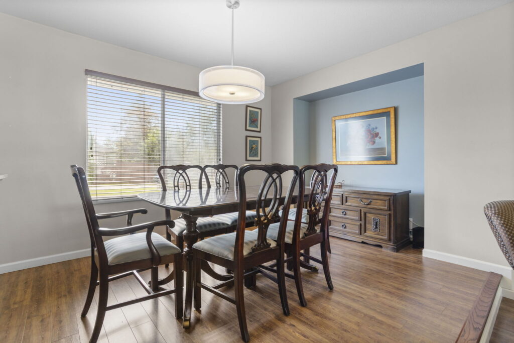 7-web-or-mls-Photo-7 (3)