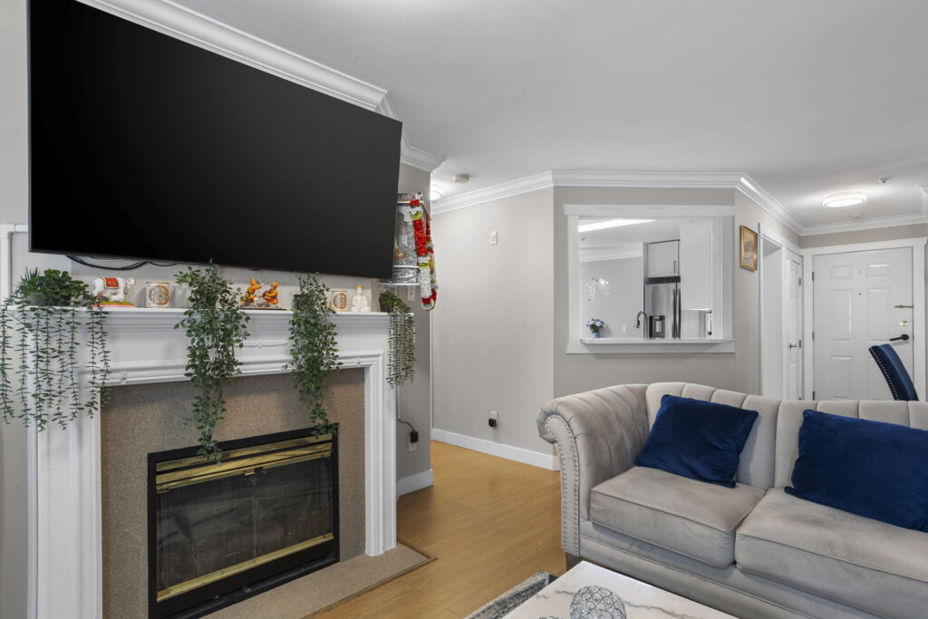 9-web-or-mls-Photo-9 (4)