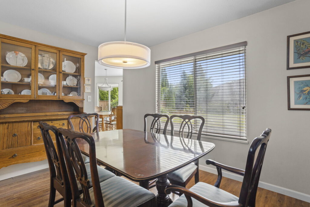 9-web-or-mls-Photo-9 (5)