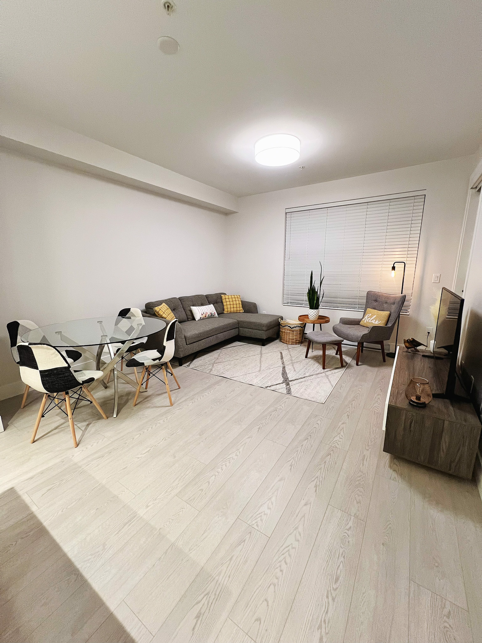 {"ARInfo":{"IsUseAR":false},"Version":"1.0.0","MakeupInfo":{"IsUseMakeup":false},"FaceliftInfo":{"IsChangeEyeLift":false,"IsChangeFacelift":false,"IsChangePostureLift":false,"IsChangeNose":false,"IsChangeFaceChin":false,"IsChangeMouth":false,"IsChangeThinFace":false},"BeautyInfo":{"SwitchMedicatedAcne":false,"IsAIBeauty":false,"IsBrightEyes":false,"IsSharpen":false,"IsOldBeauty":false,"IsReduceBlackEyes":false},"HandlerInfo":{"AppName":2},"FilterInfo":{"IsUseFilter":false}}