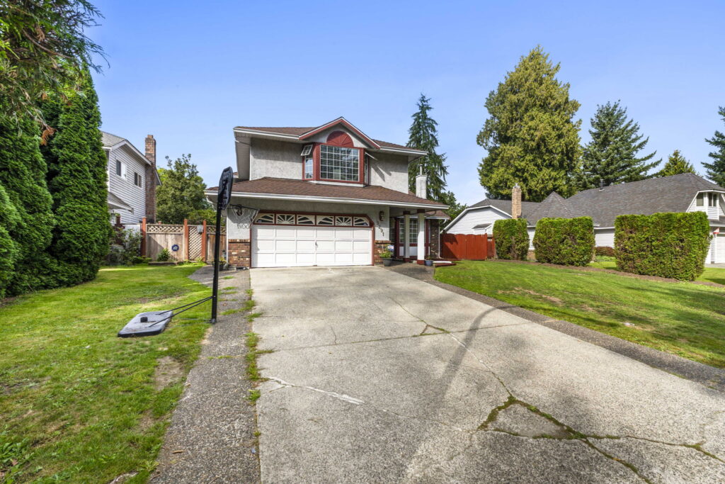 1-web-or-mls-Photo-1