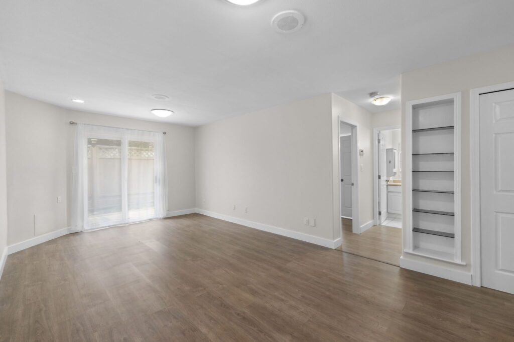 12-web-or-mls-Photo-12 (2)