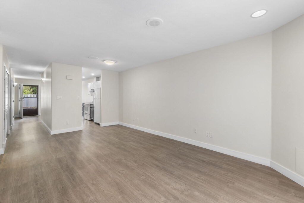 14-web-or-mls-Photo-14 (2)