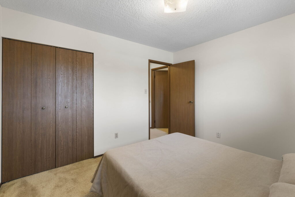 26-web-or-mls-Photo-26 (1)