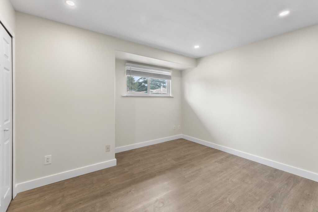 28-web-or-mls-Photo-28 (1)