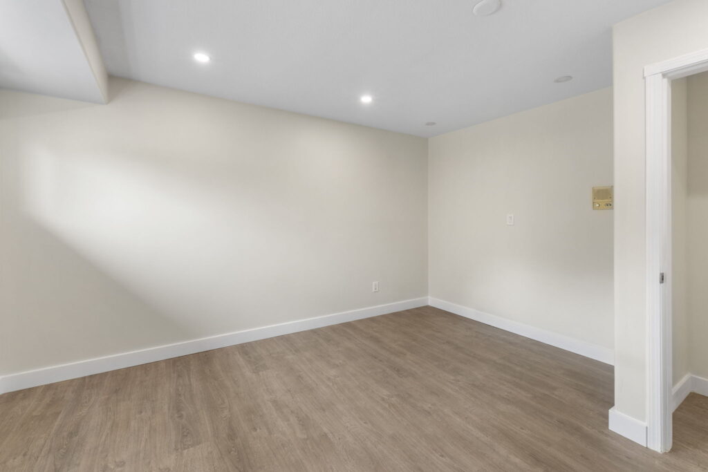 29-web-or-mls-Photo-29 (1)