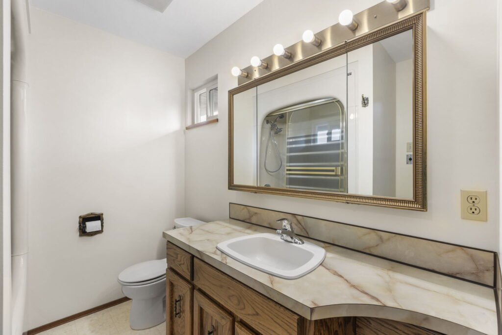 29-web-or-mls-Photo-29 (1)