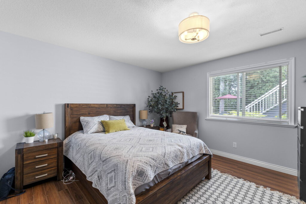 47-web-or-mls-Photo-47