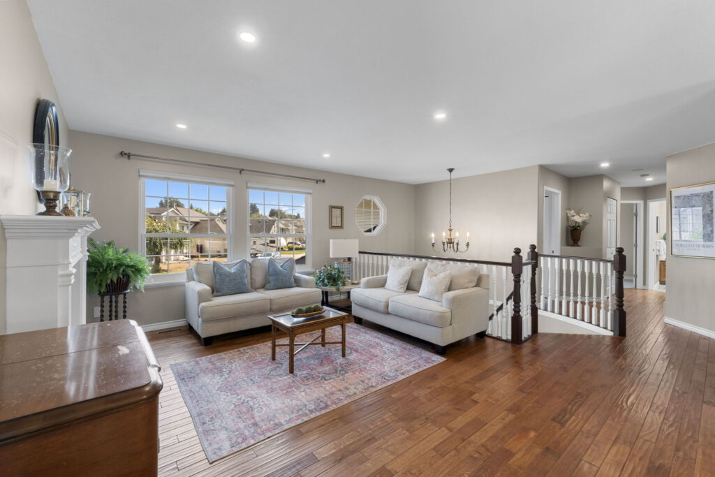 7-web-or-mls-Photo-7 (1)