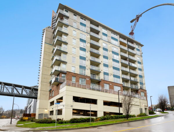 For Sale: 303 200 Keary Street, New Westminster BC