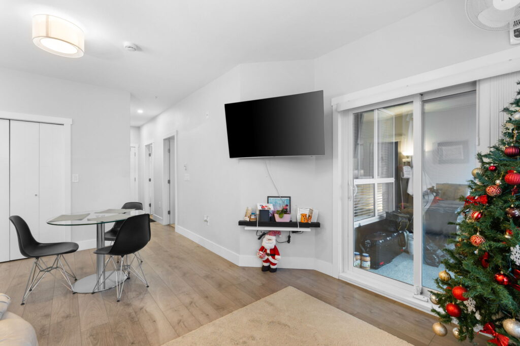 10-web-or-mls-Photo-10 (2)