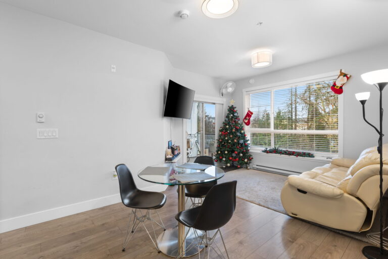 11-web-or-mls-Photo-11 (1)