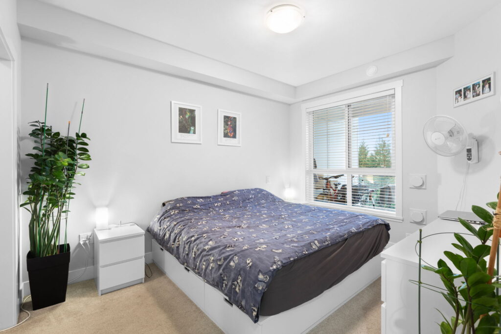 17-web-or-mls-Photo-17 (2)