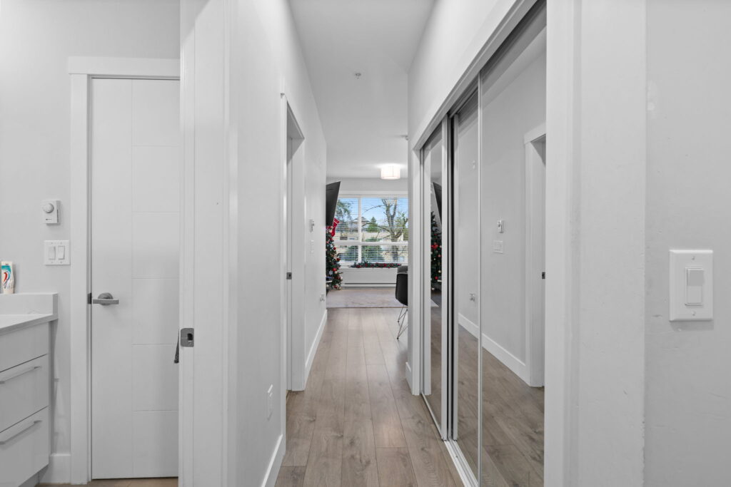 26-web-or-mls-Photo-26 (1)