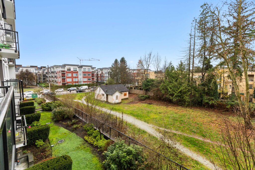 31-web-or-mls-Photo-31 (1)