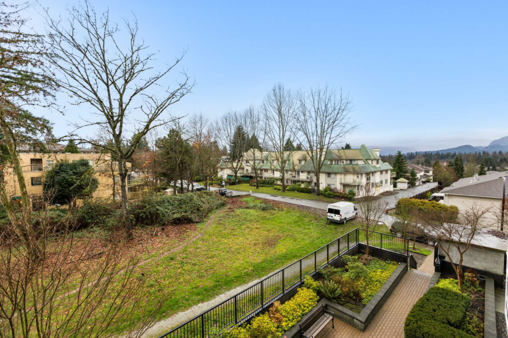 32-web-or-mls-Photo-32 (1)