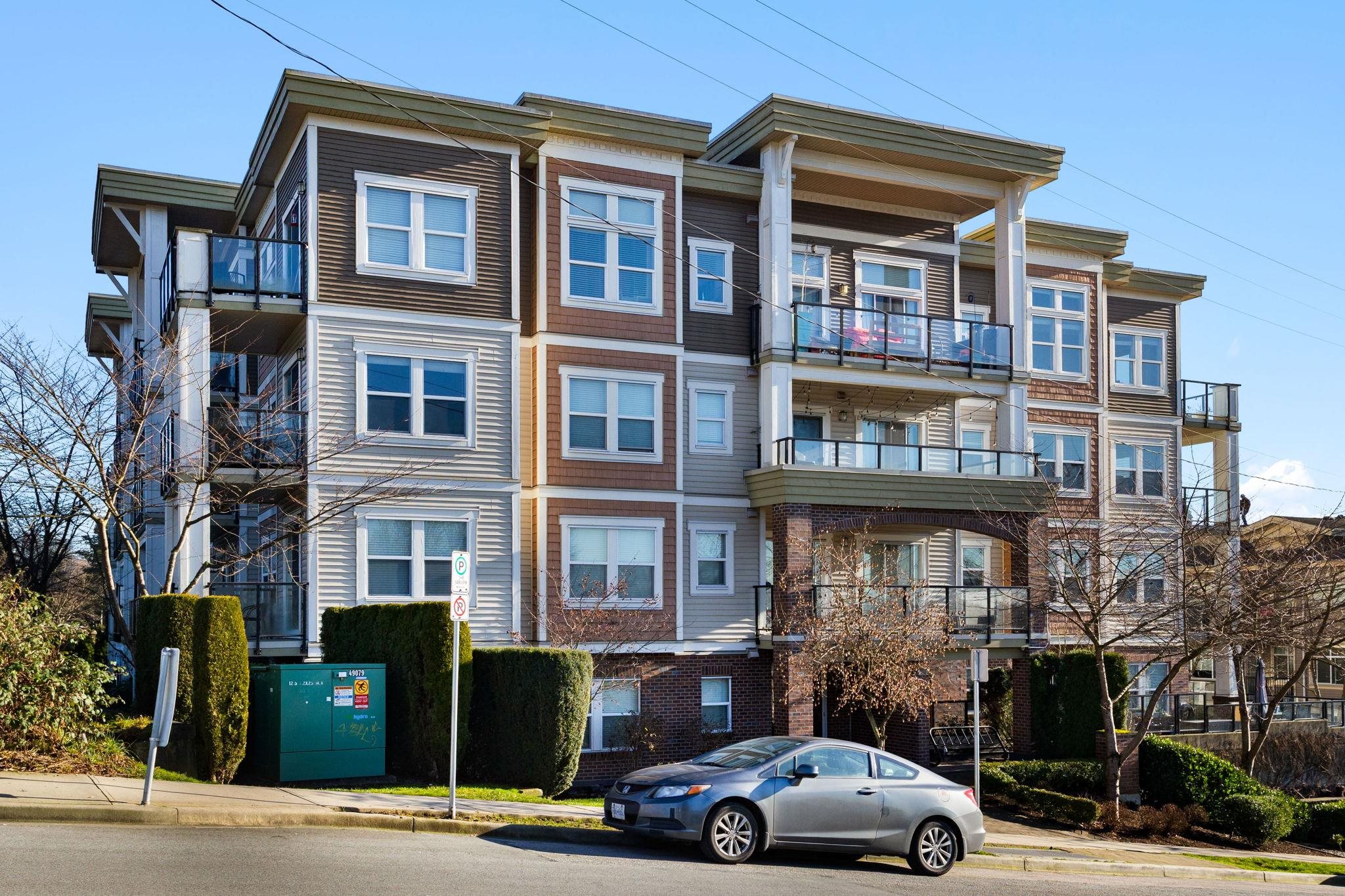 For Sale: 206 11580 223 Street, Maple Ridge, BC