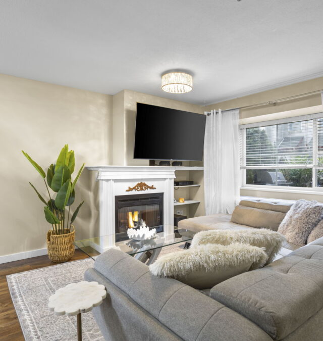 For Sale: 38 12449 191 Street, Pitt Meadows BC