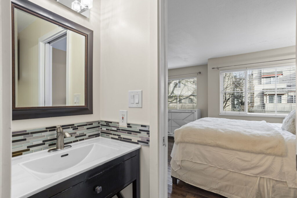 23-web-or-mls-Photo-23 (1)