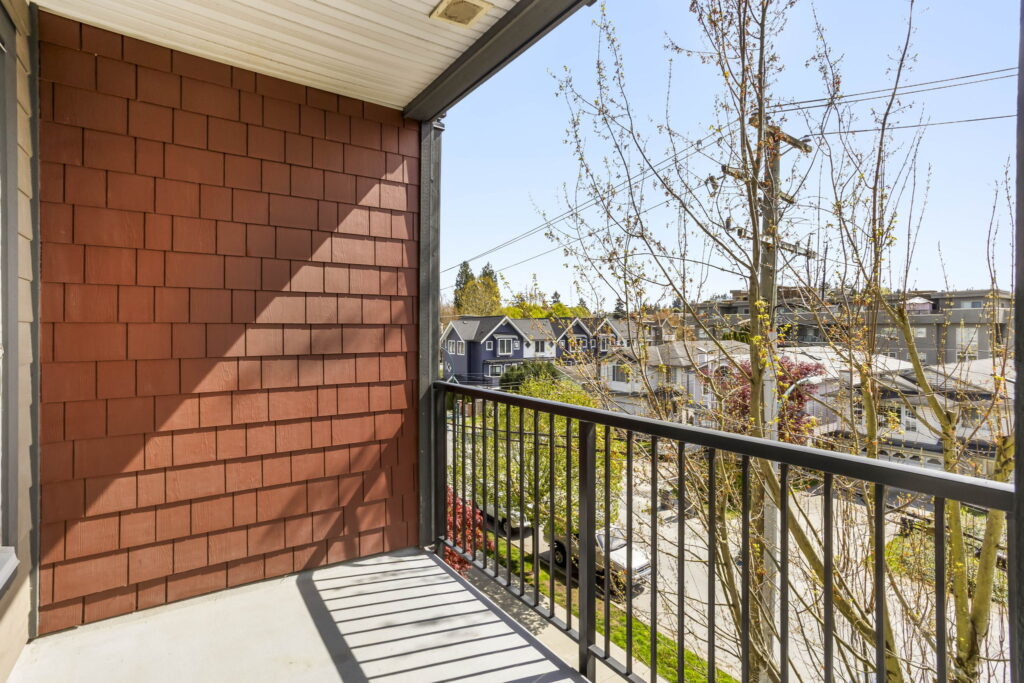 24-web-or-mls-Photo-24 (4)