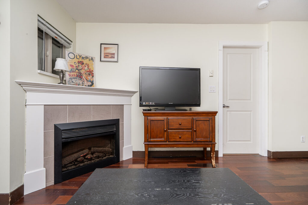 Unit 114 2468 Atkins Avenue Port Coquitlam-17