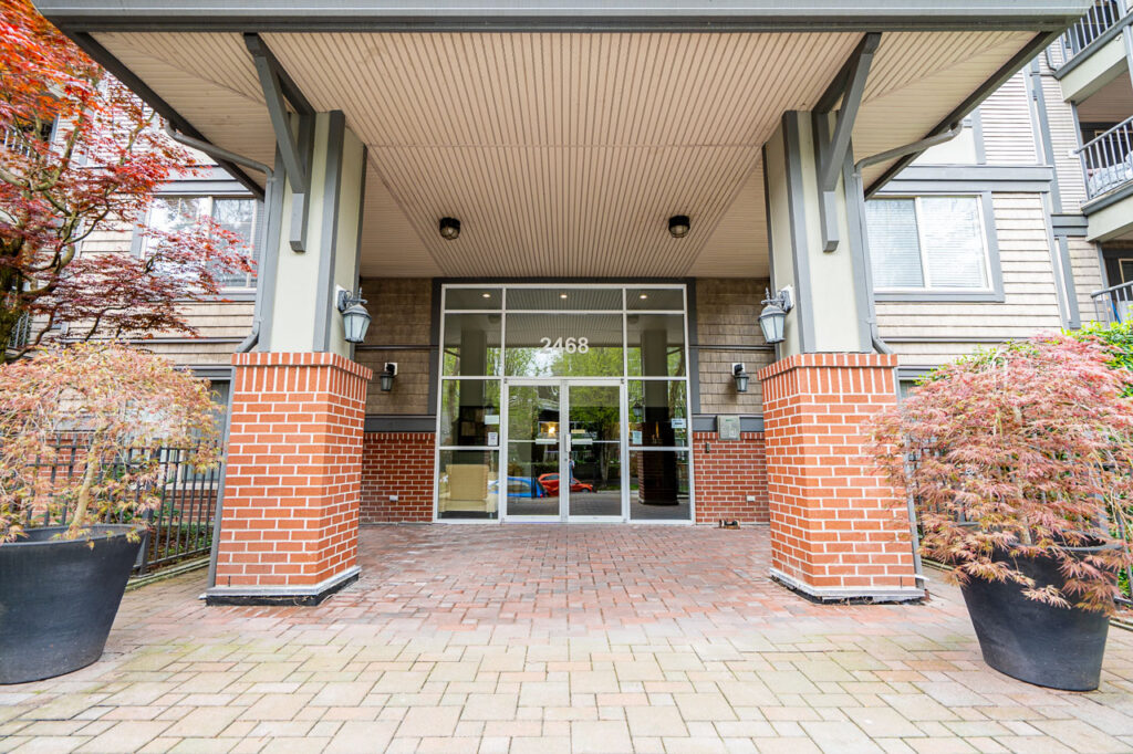 Unit 114 2468 Atkins Avenue Port Coquitlam-5