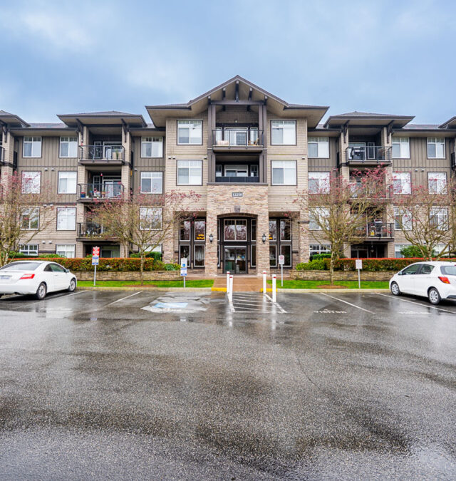 For Sale: 114 12258 224 Street, Maple Ridge, BC