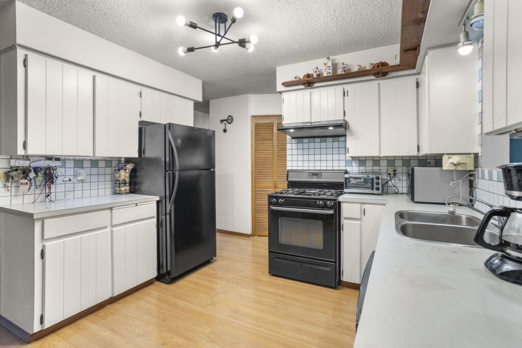 20-web-or-mls-Photo-20 (6)
