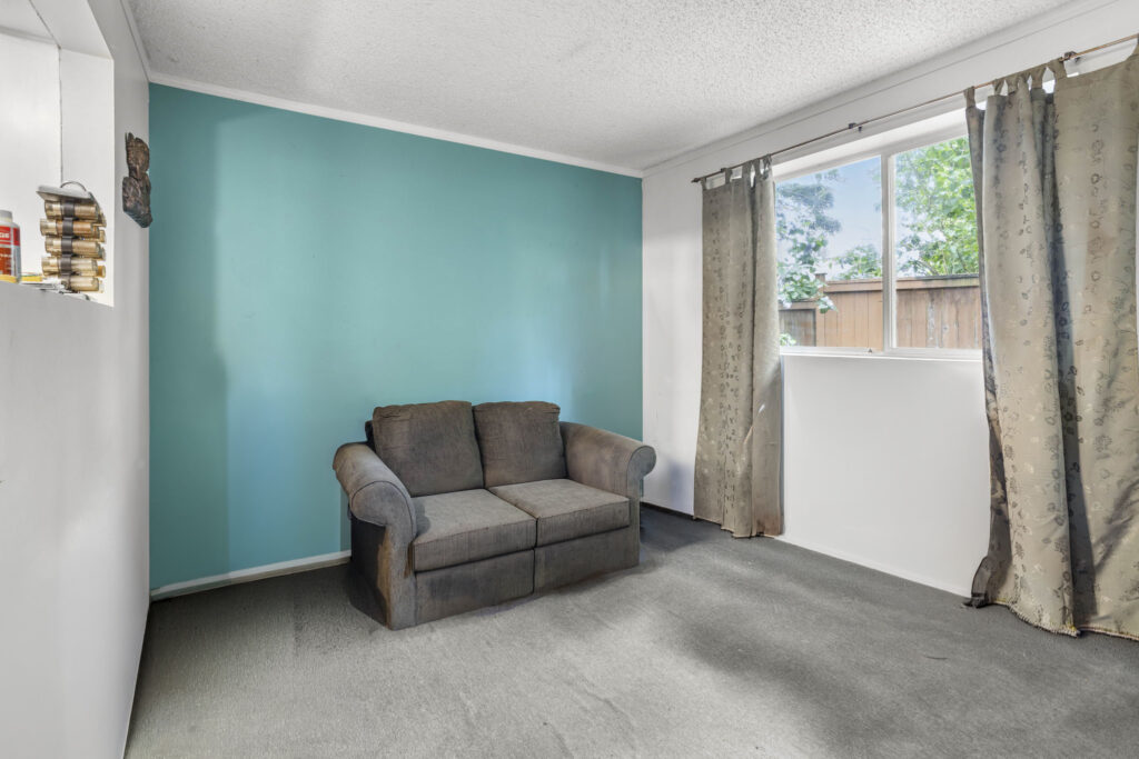 35-web-or-mls-Photo-35 (2)