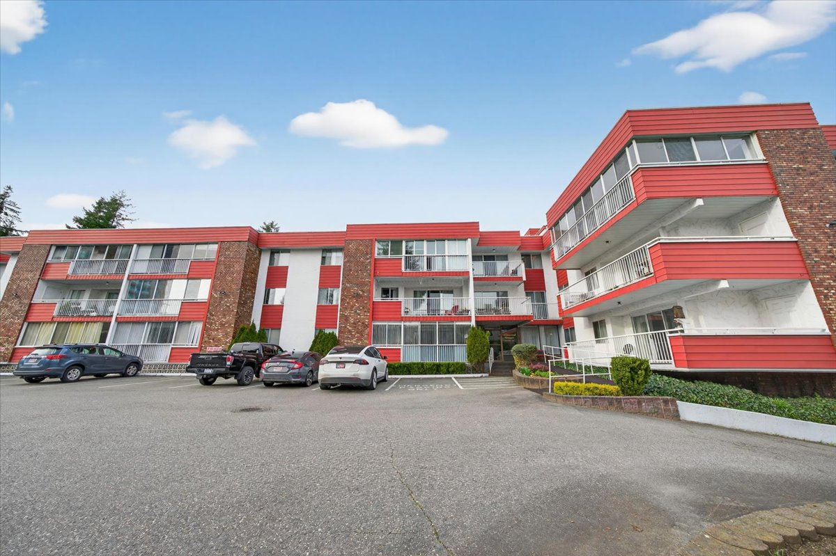 For Sale: 104 32025 Tims Avenue, Abbotsford BC