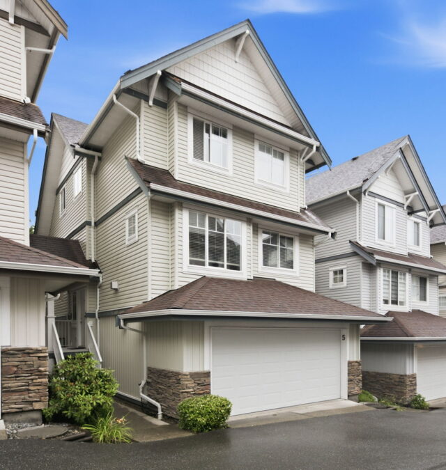 For Sale: 5 20582 67 Avenue, Langley BC