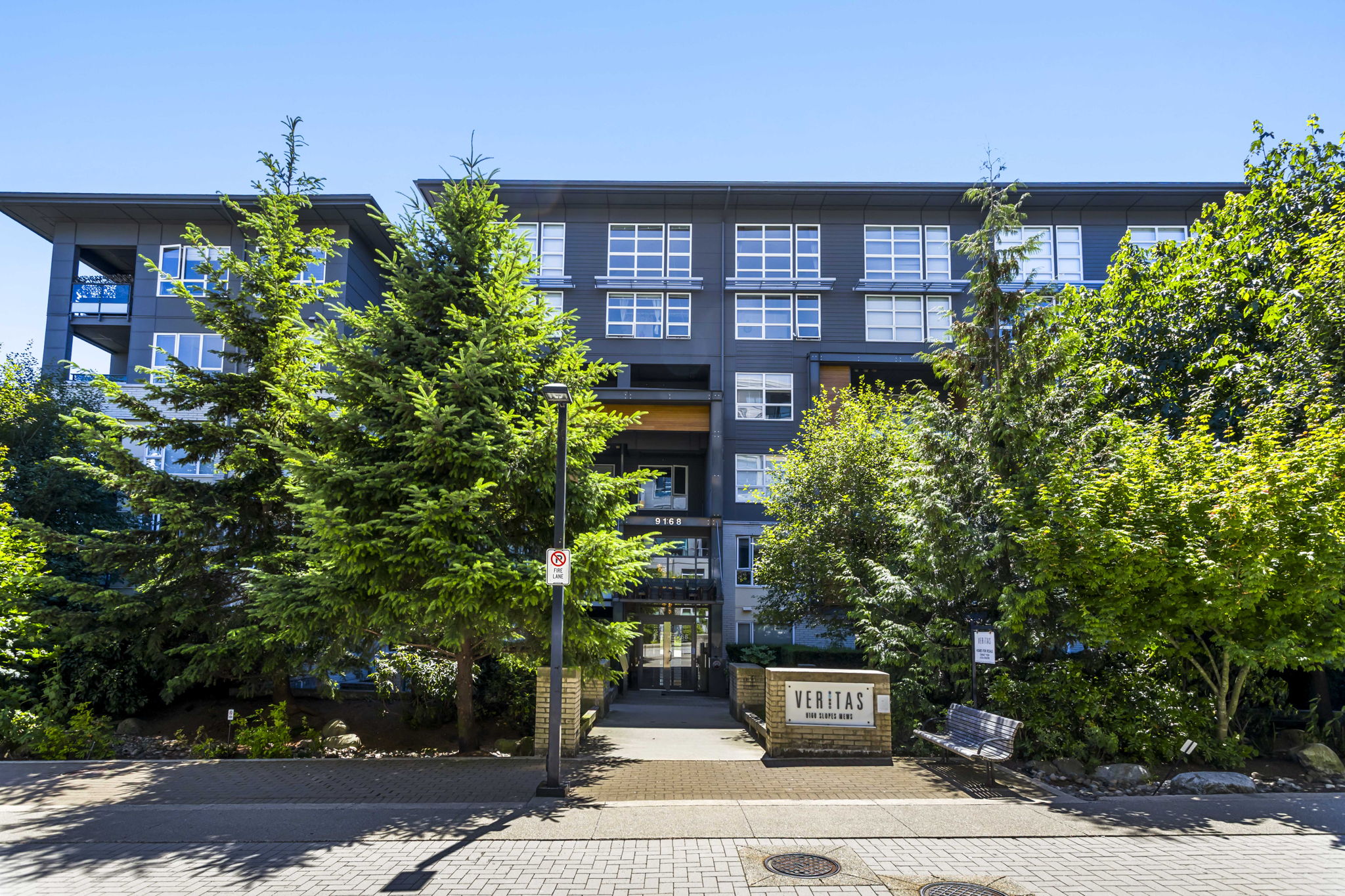 For Sale: 502 9168 Slopes Mews, Burnaby BC 