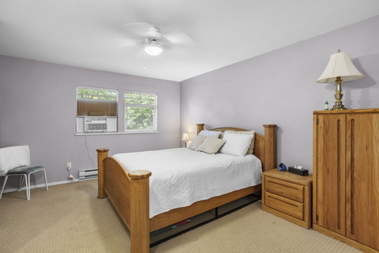 20-web-or-mls-Photo-20 (7)