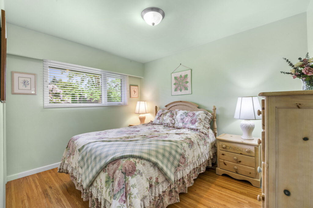 27-web-or-mls-Photo-27
