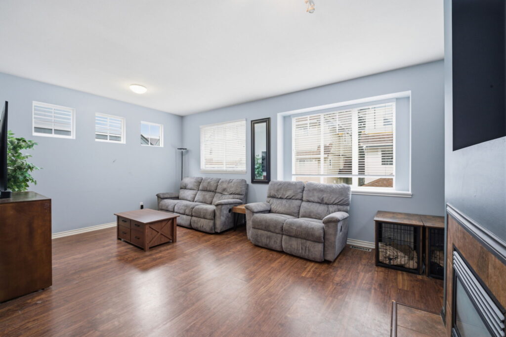 4-web-or-mls-Photo-4