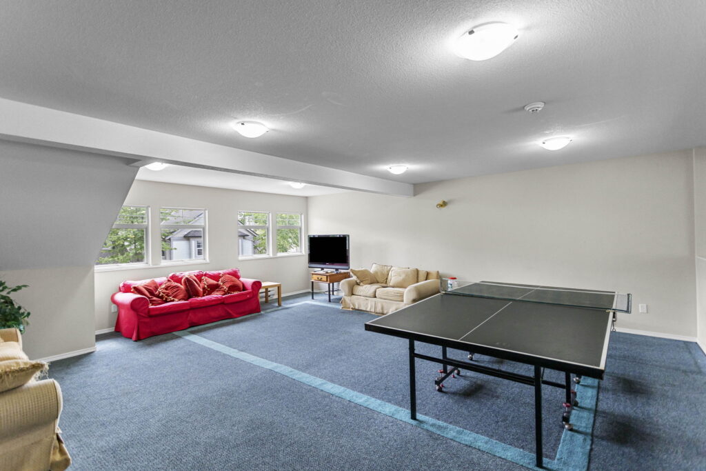 44-web-or-mls-Photo-44 (1)