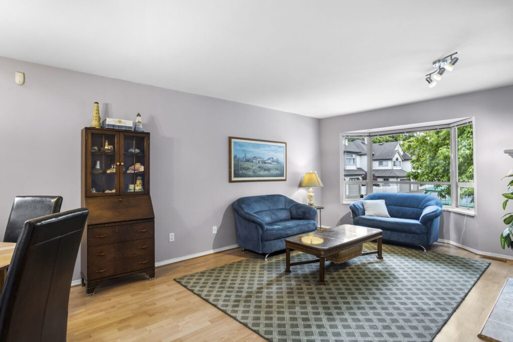 6-web-or-mls-Photo-6 (9)